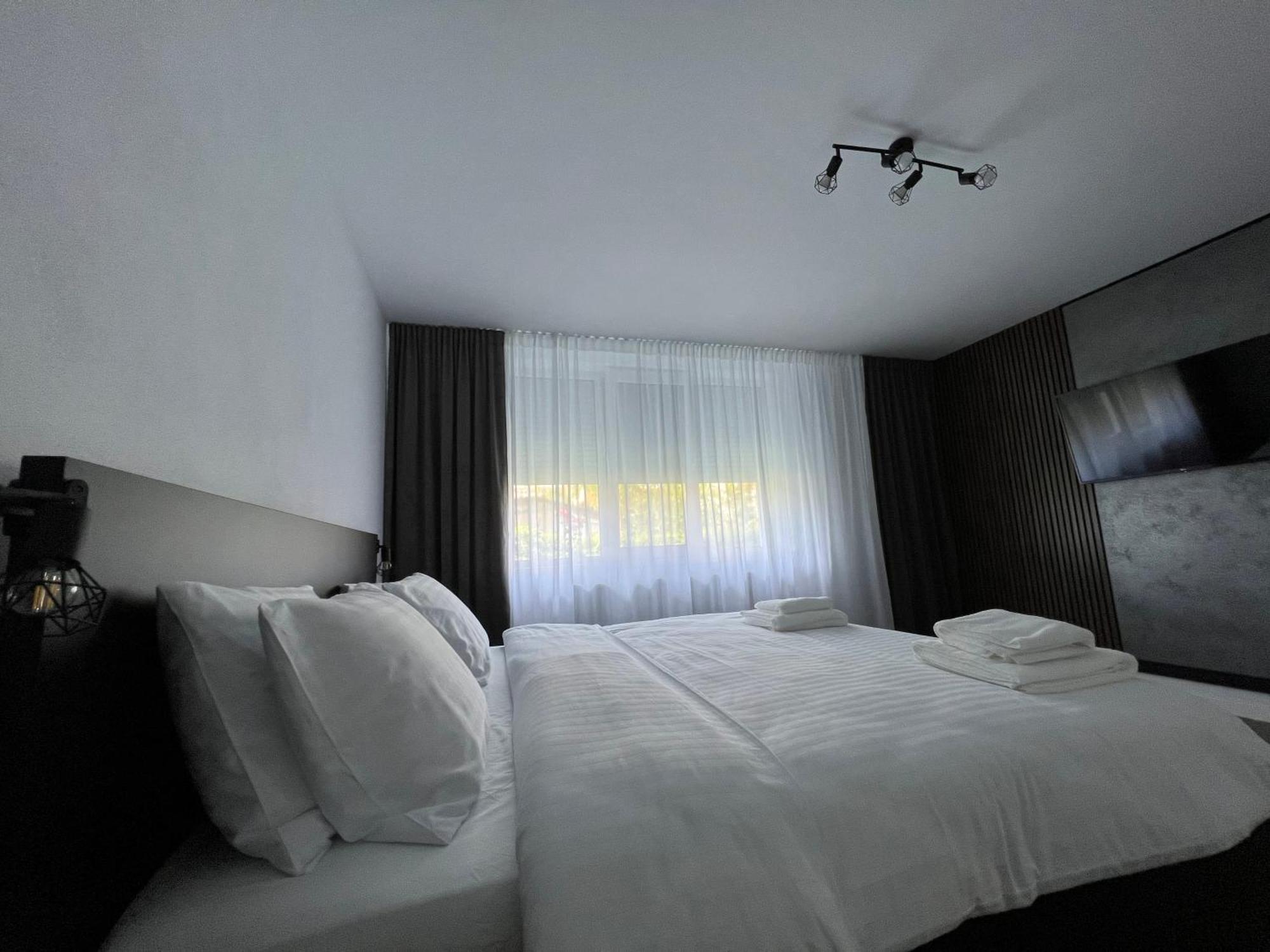 Apartamento Onix Hunedoara Exterior foto